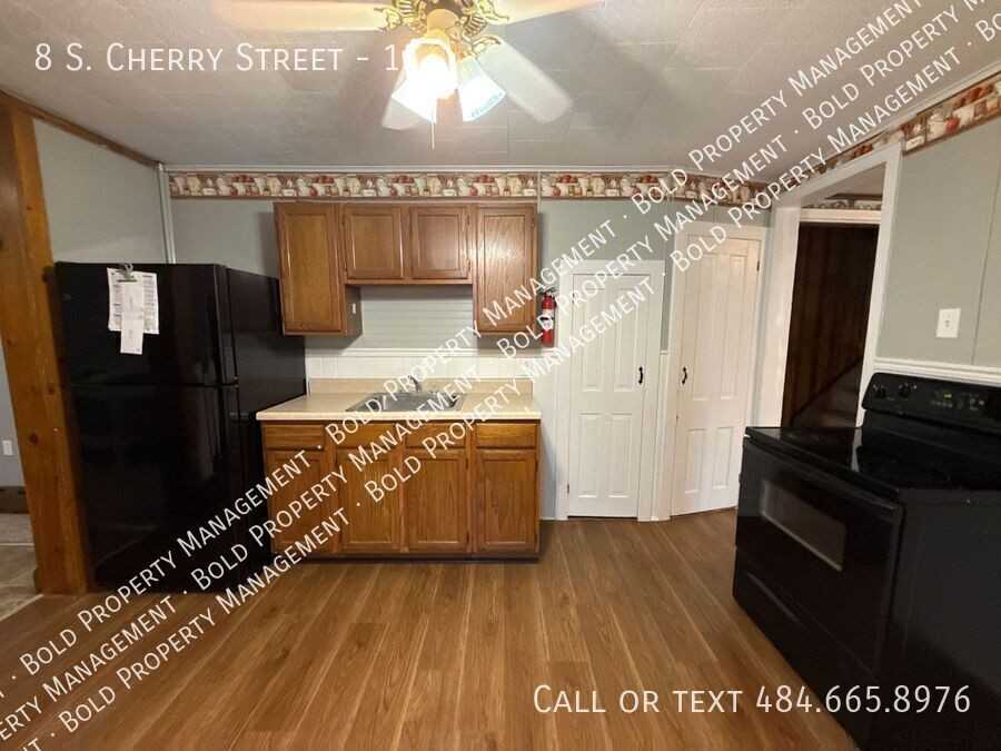 8 S Cherry St #1 - Photo 4 of 12