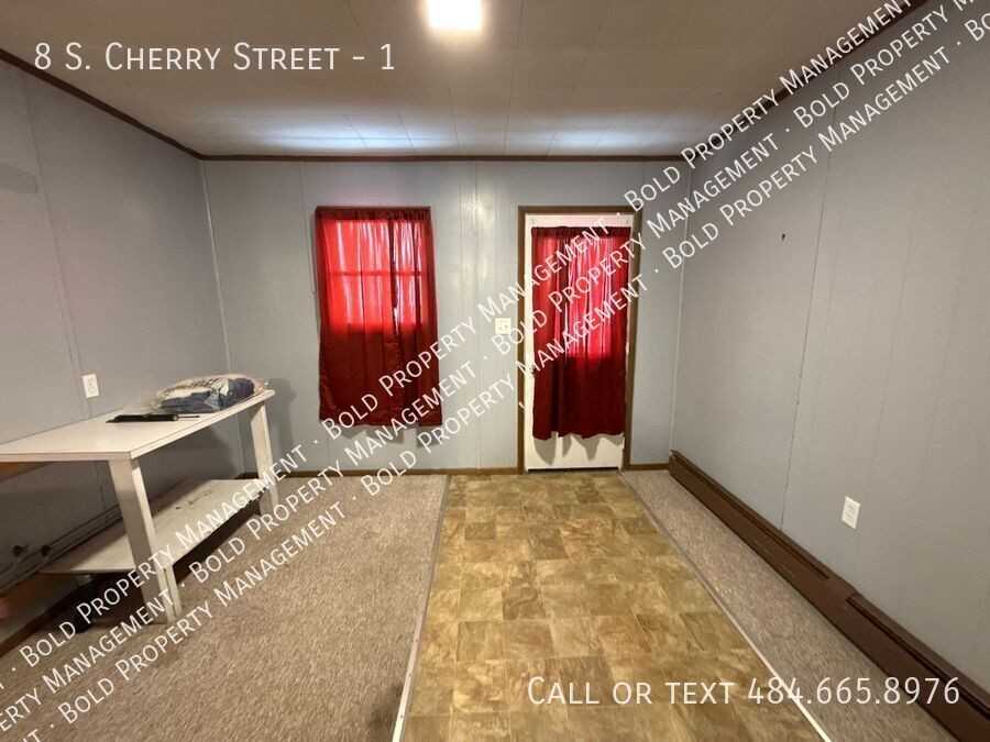 8 S Cherry St #1 - Photo 6 of 12