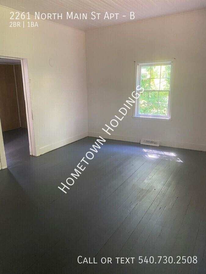 2261 N Main St #B - Photo 3 of 6