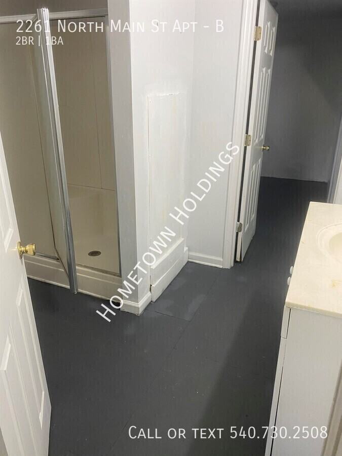 2261 N Main St #B - Photo 6 of 6