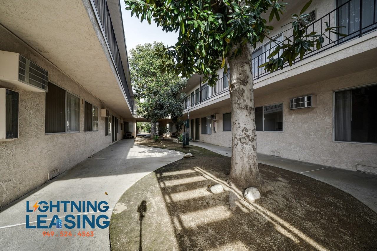 8124 Langdon Ave #31D - Photo 5 of 12