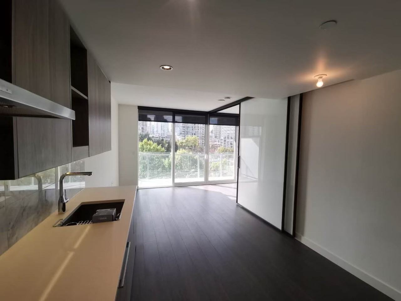 89 Nelson Street #602 - Photo 2 of 6