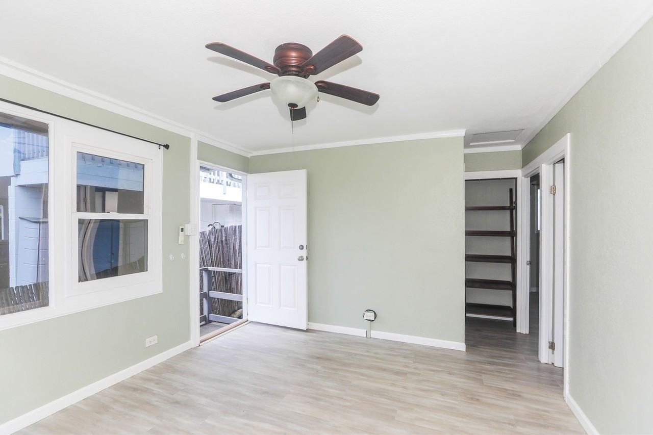 908 Simon Rd - Photo 2 of 23