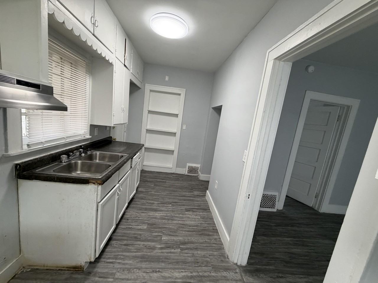 20 Bismark St - Photo 2 of 19