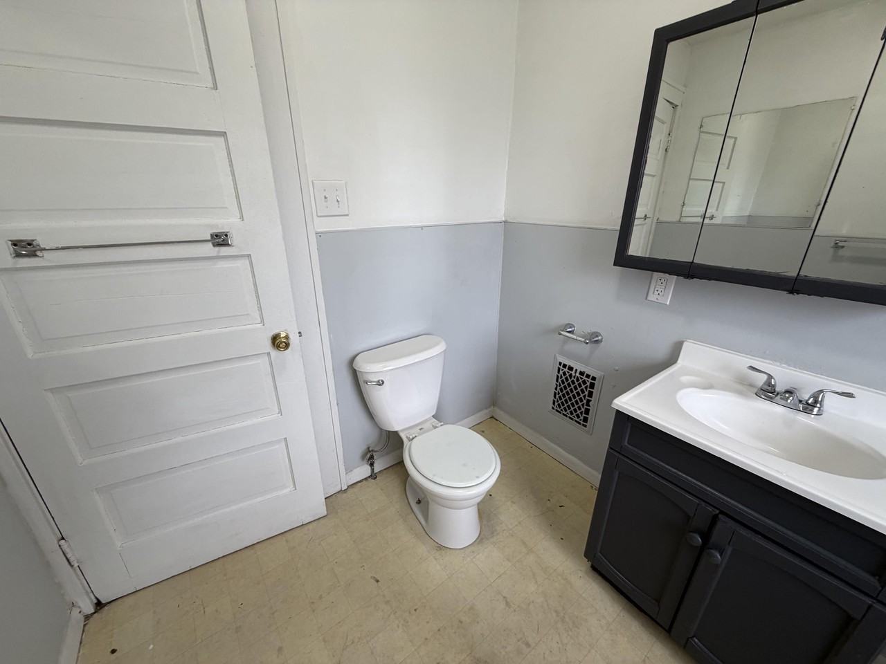 20 Bismark St - Photo 7 of 19