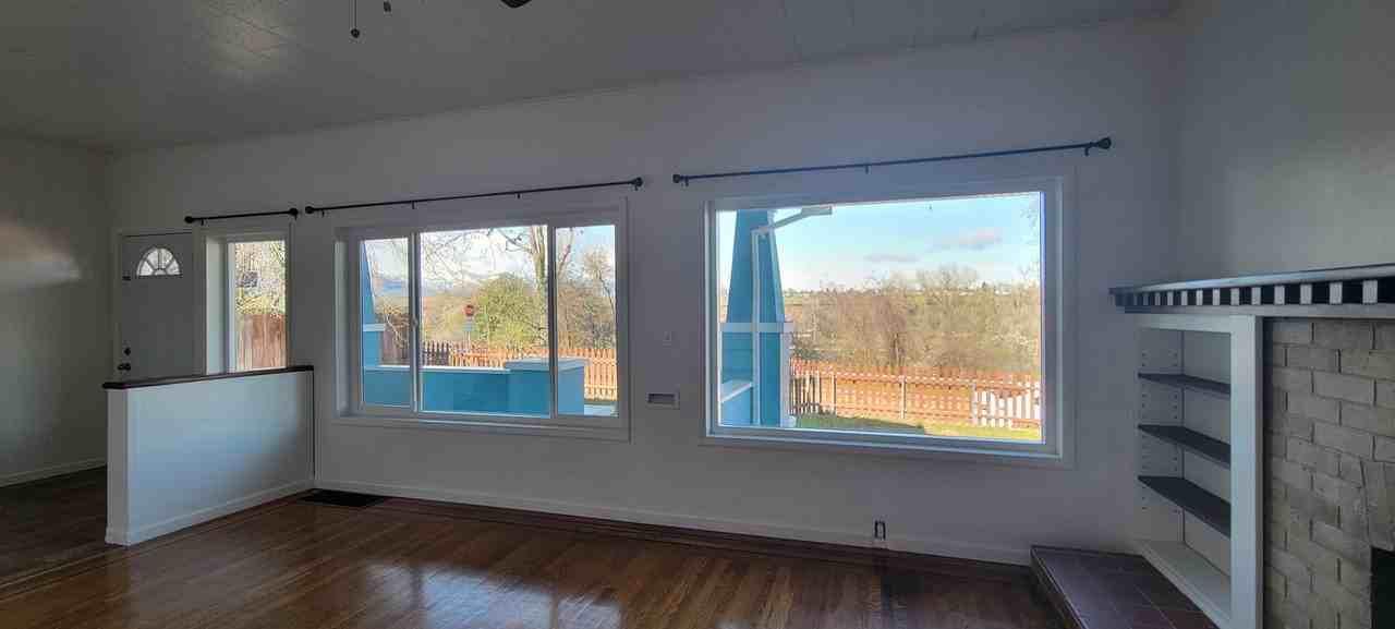 1539 Riverside Dr - Photo 7 of 36