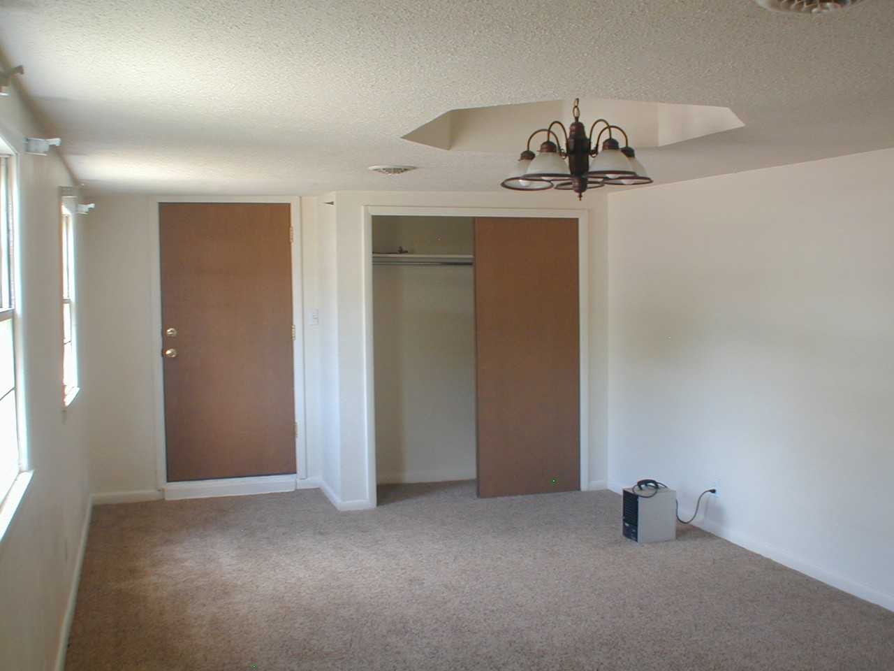 Jefferson - Photo 7 of 36