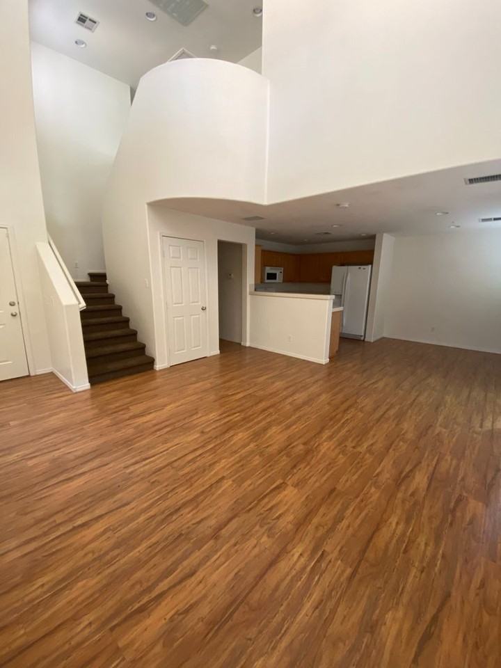 987 Cantabria Heights Ave - Photo 3 of 29