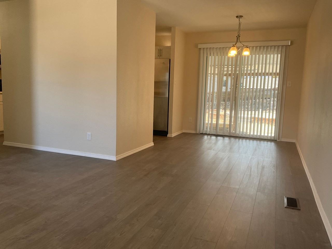 1418 Baylor Dr - Photo 2 of 19