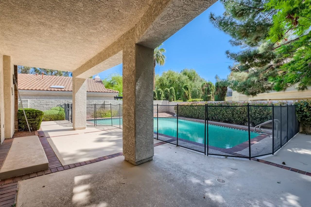 38 Hummingbird Ln - Photo 5 of 8