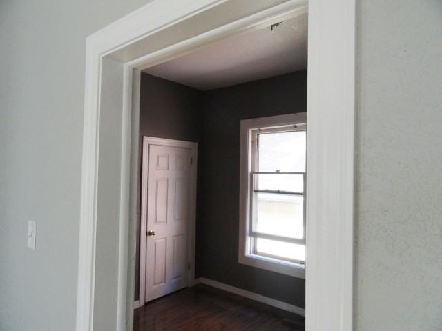 2333 N Clarkson St - Photo 2 of 7