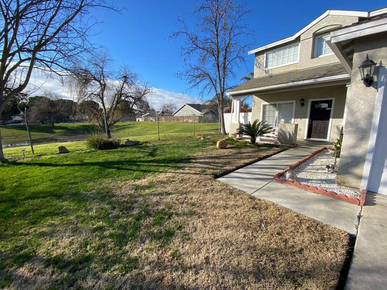 3002 Sage Ct - Photo 3 of 25