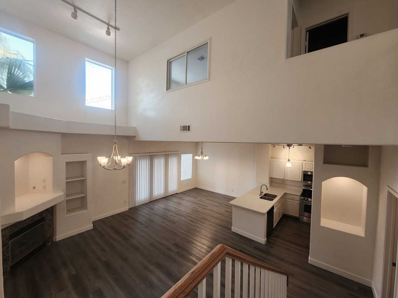 5264 Island Chain Rd - Photo 5 of 23