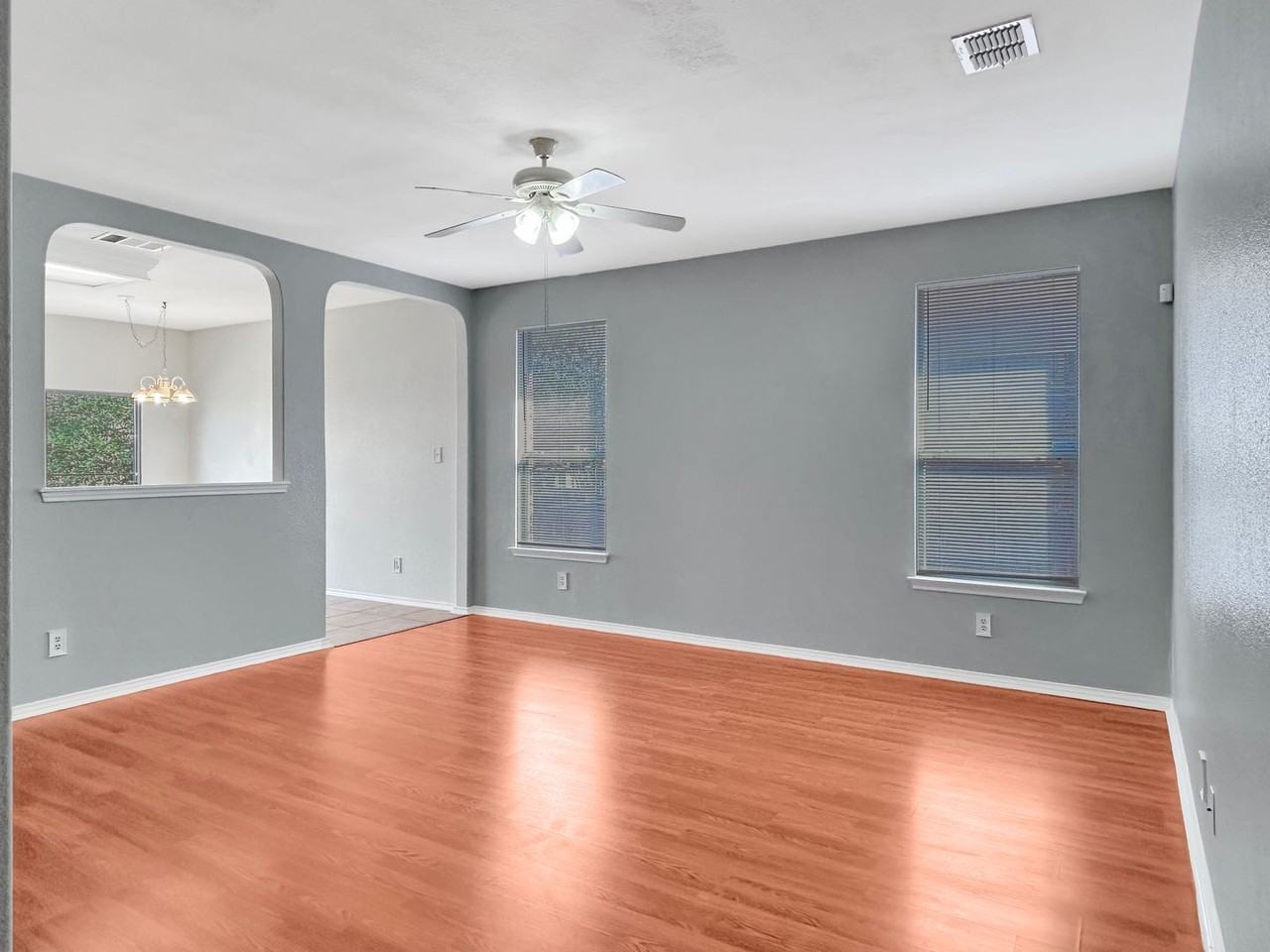 12231 Eden Ml - Photo 2 of 25