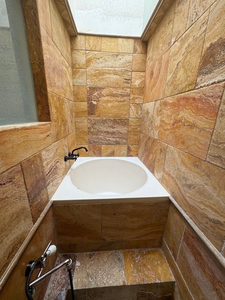 2479 Rikkard Dr - Photo 5 of 32