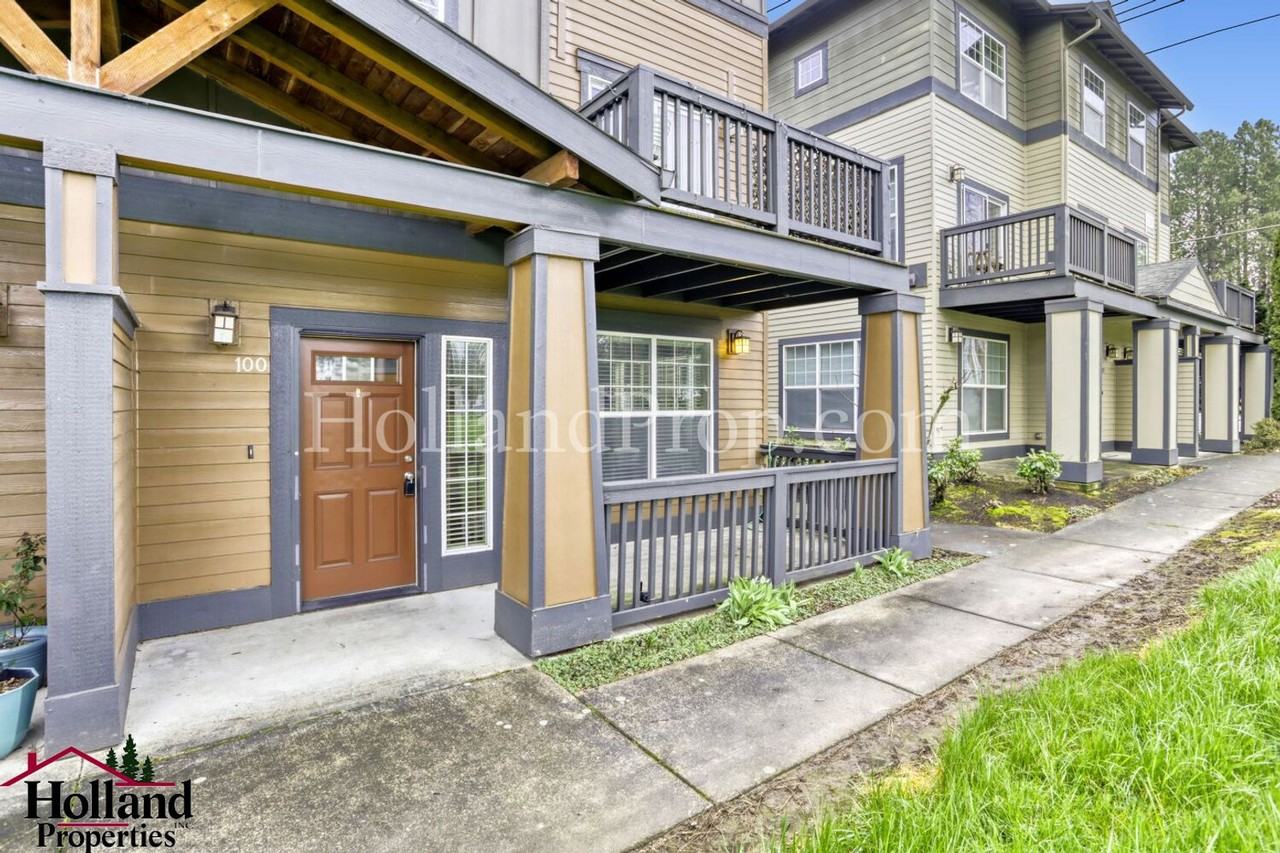 1130 Sw 170th Ave - Photo 2 of 12