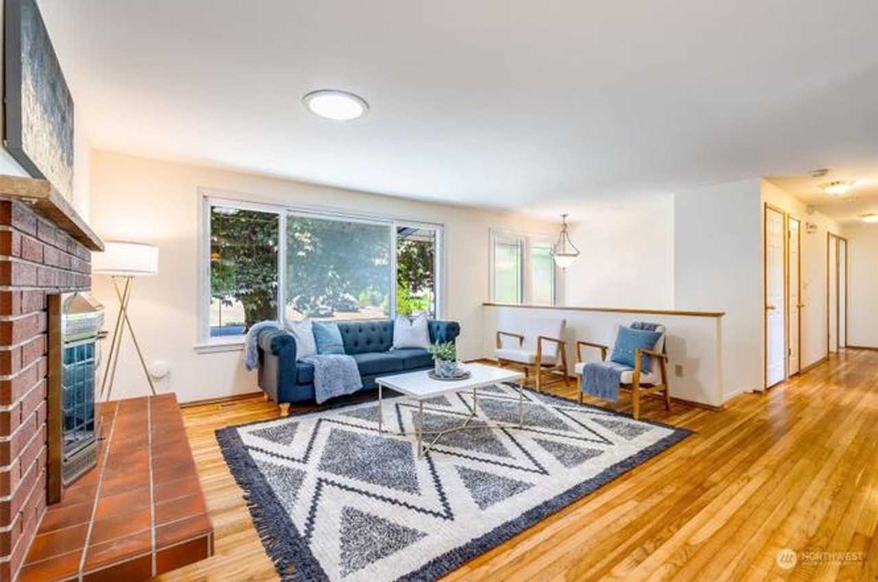 15822 5th Pl S - Photo 3 of 14