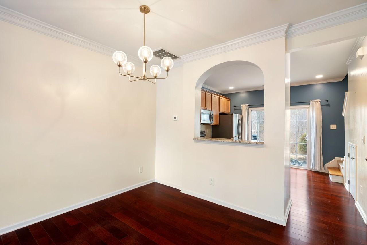 917 Hamlet Park Dr - Photo 6 of 23