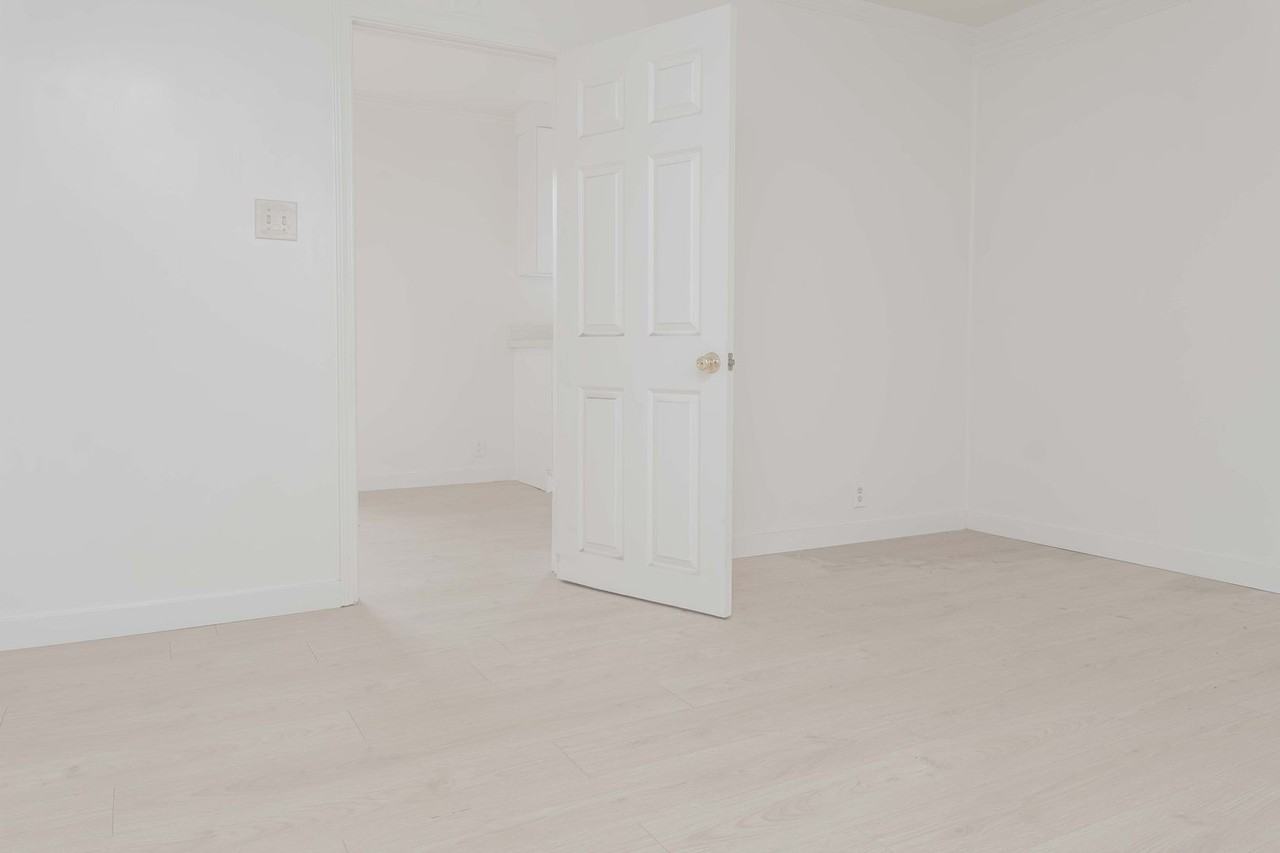 6613 Crenshaw Blvd - Photo 4 of 33