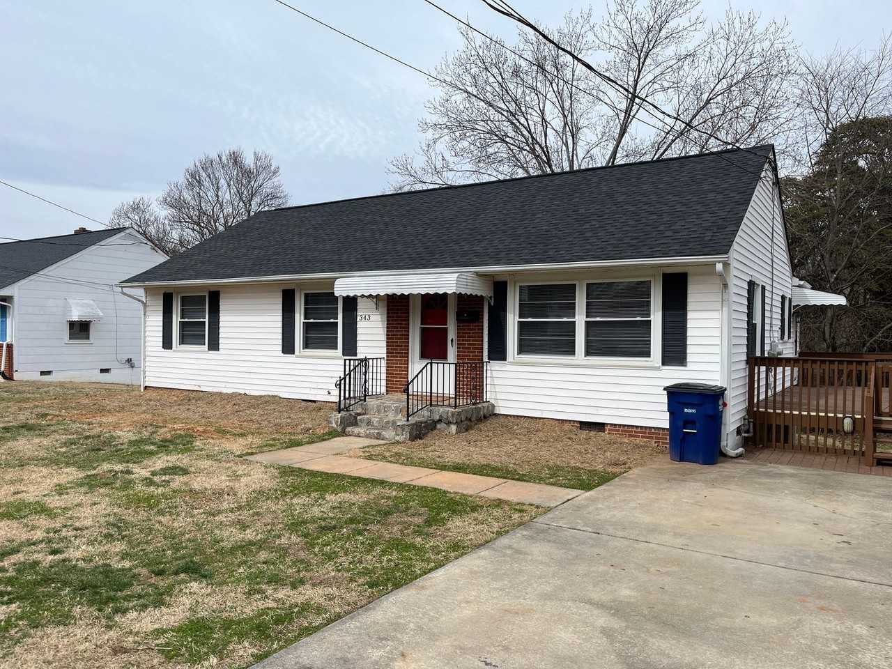 343 Elmwood Dr - Photo 2 of 44