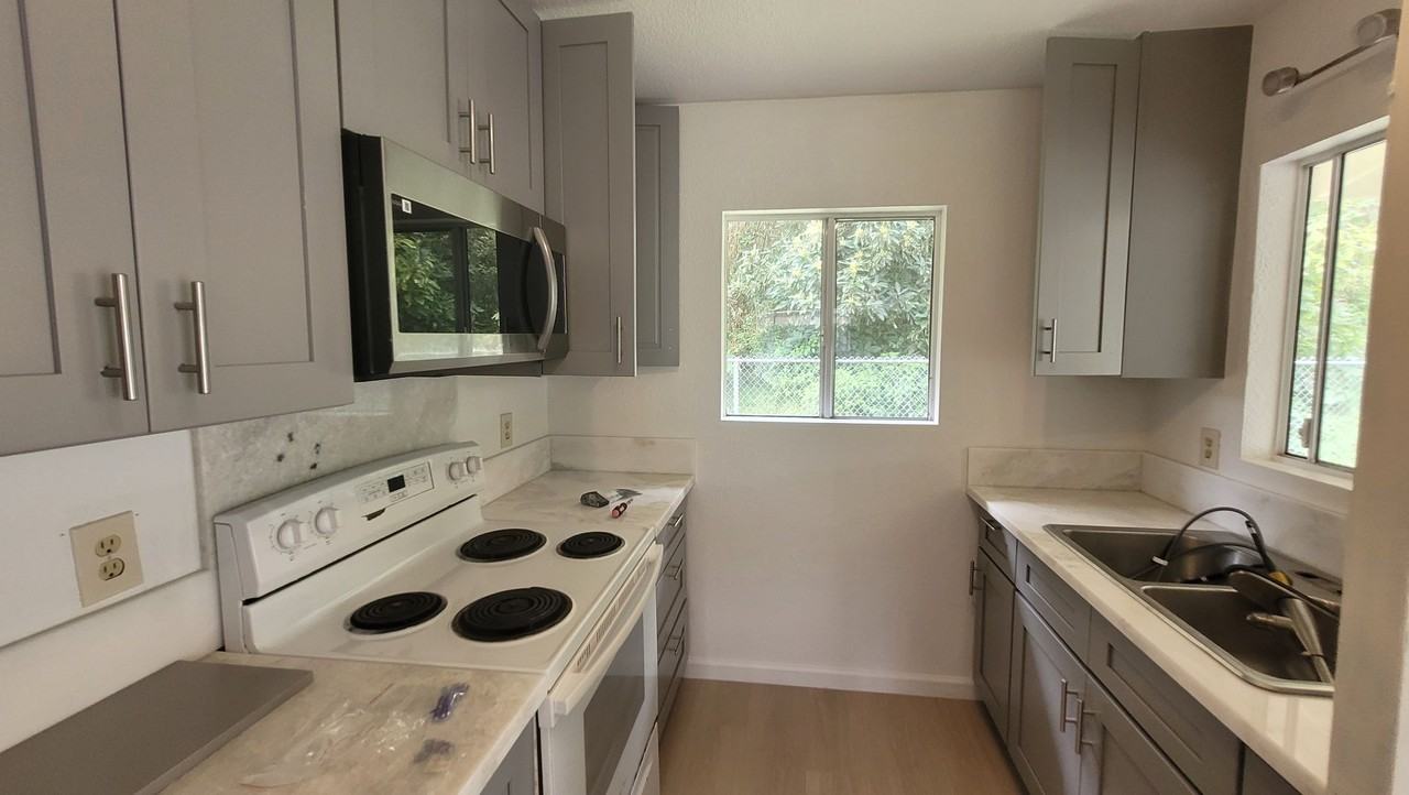 18-1221 Orchid Pl - Photo 4 of 21