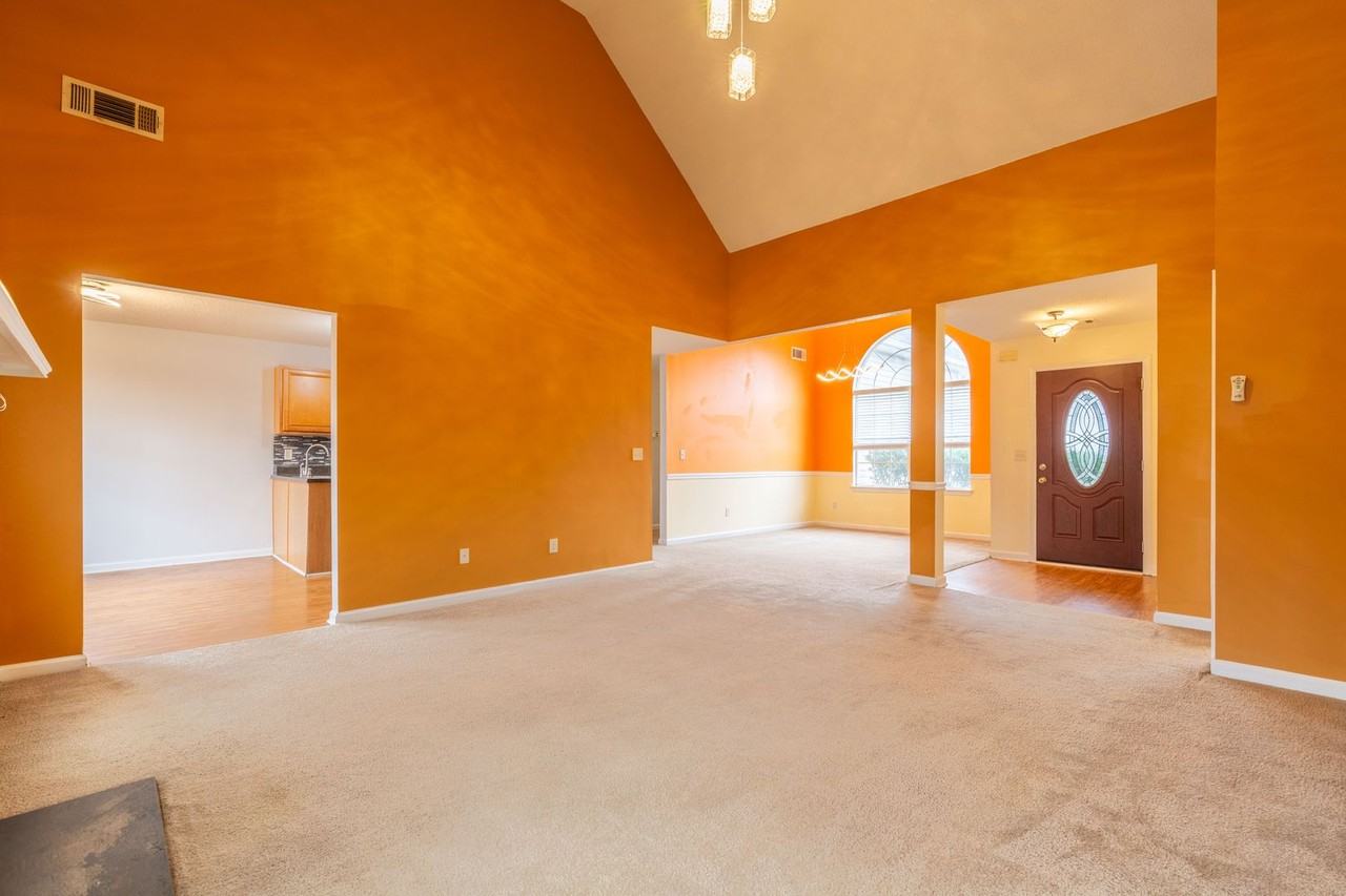 6029 Birdseye Trl - Photo 3 of 15