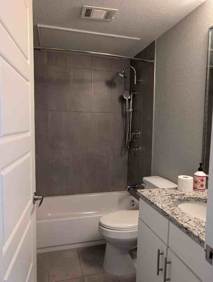 810 S Rock St - Photo 3 of 13