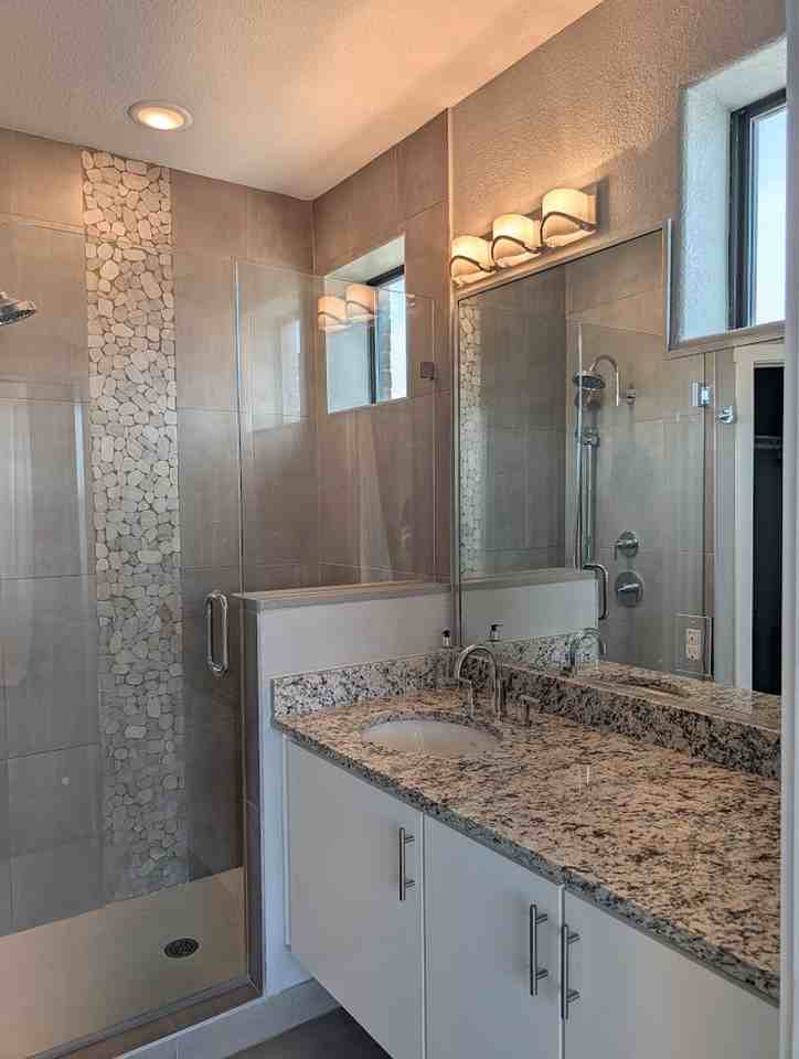 810 S Rock St - Photo 5 of 13