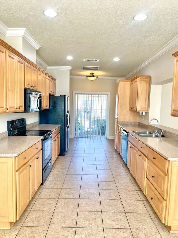 36 Coastal Walk - Photo 3 of 18