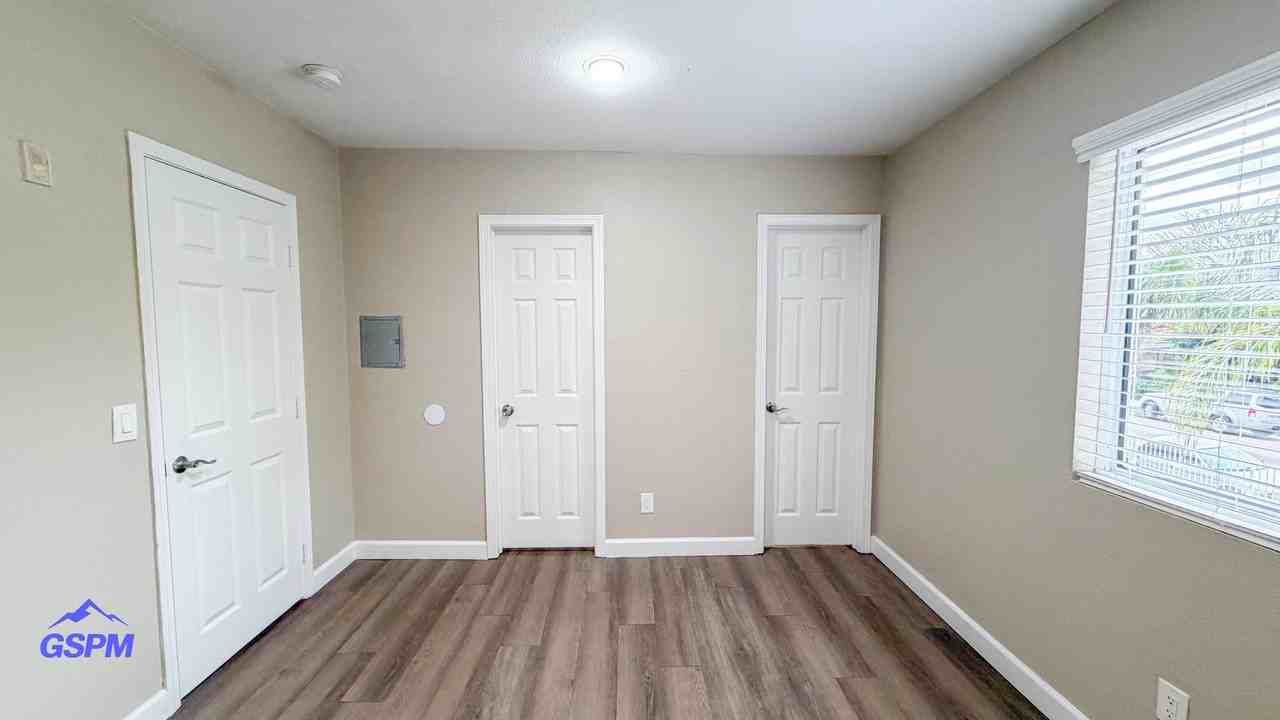 Las Dos Palmas - Photo 5 of 17