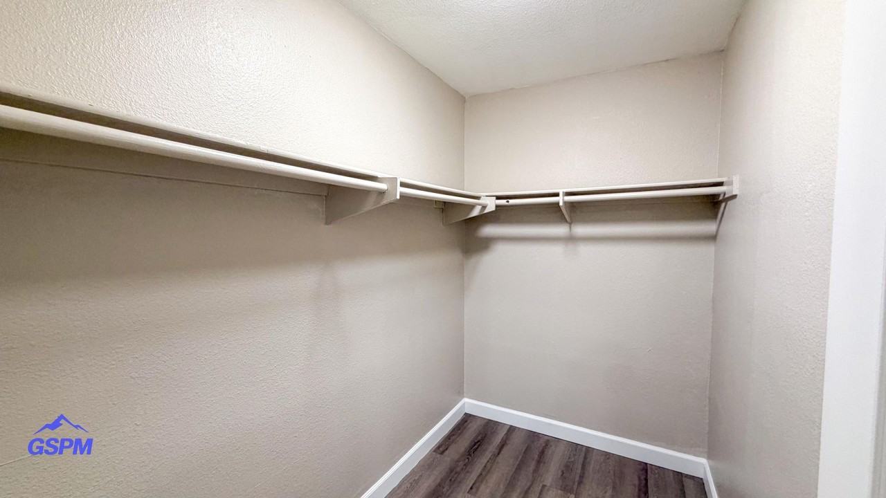 Las Dos Palmas - Photo 6 of 17