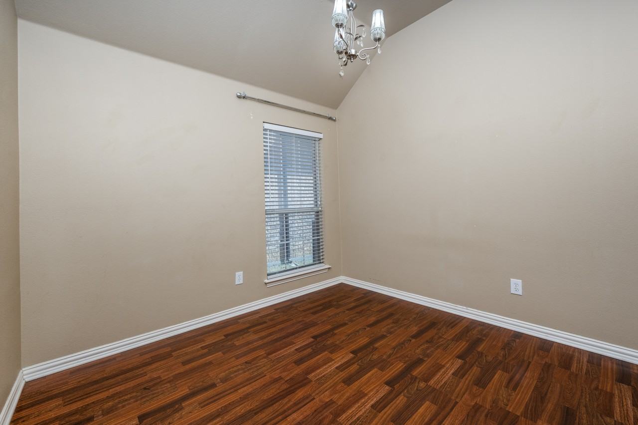 1281 Golf Club Dr #NA - Photo 5 of 17