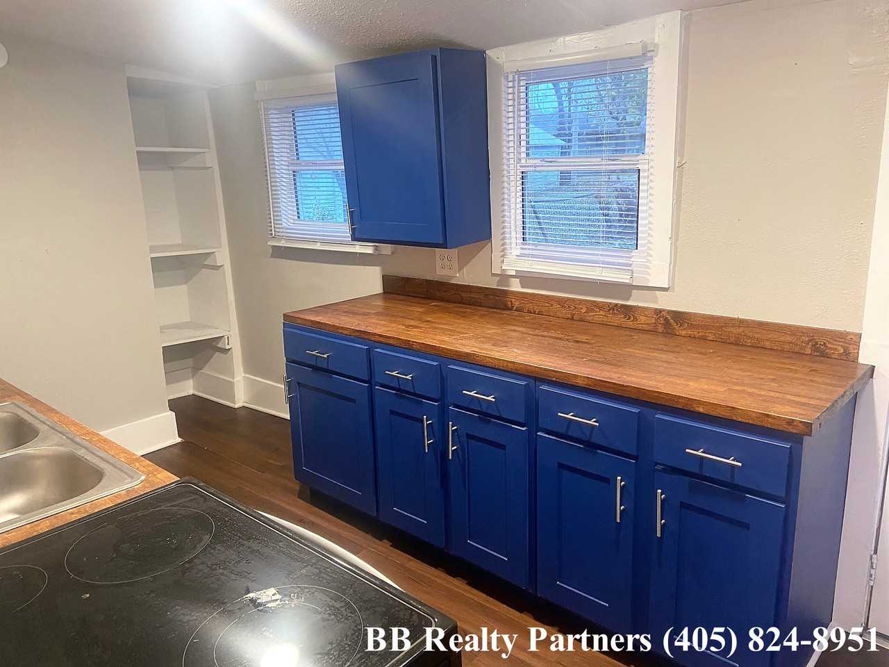 1121 S Quaker Ave #NA - Photo 6 of 15