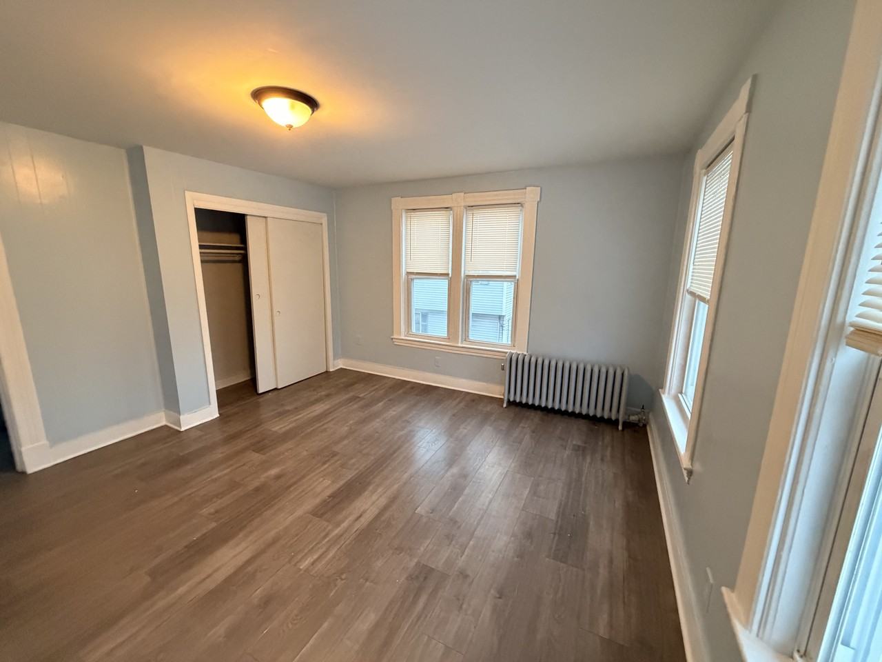 51 18th St #2 - Photo 3 of 11