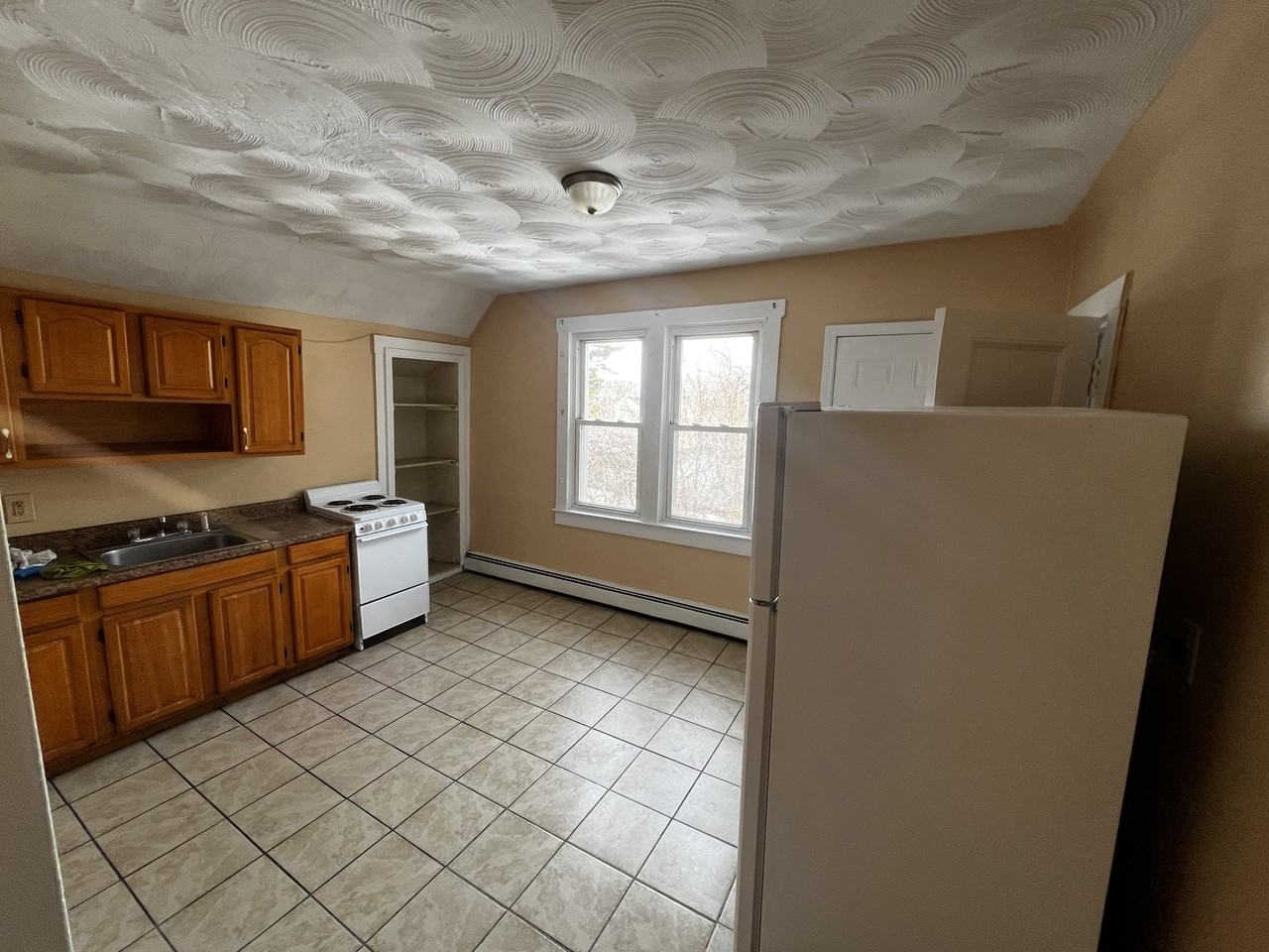 115 Clay St #C - Photo 5 of 7