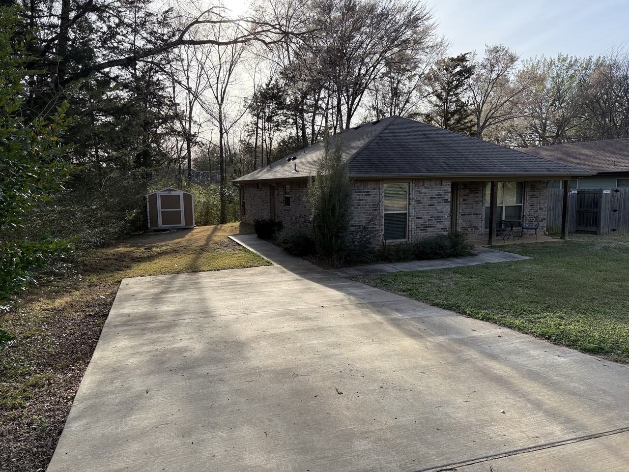 406 Brentwood Dr #NA - Photo 2 of 16