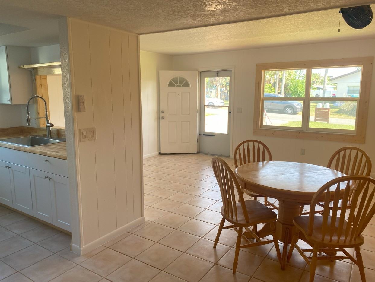 216 N 4th St #2 - Photo 4 of 22