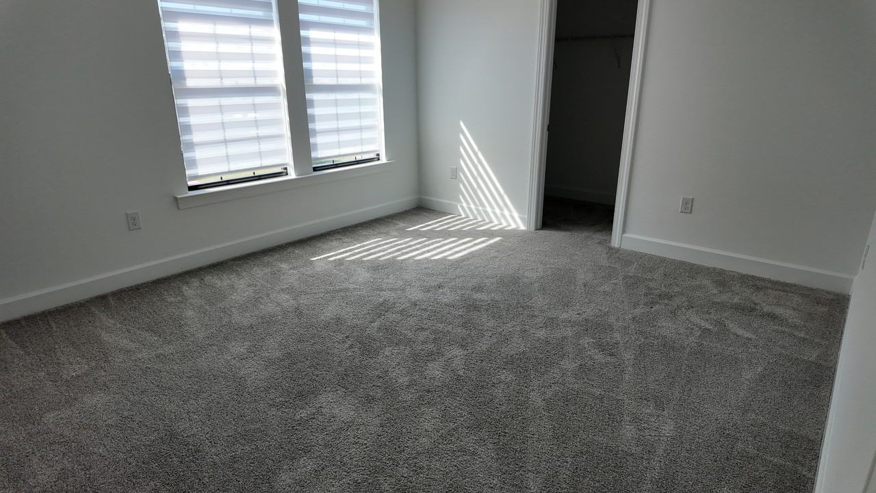 3700 Passion Vine Dr #1 - Photo 4 of 21