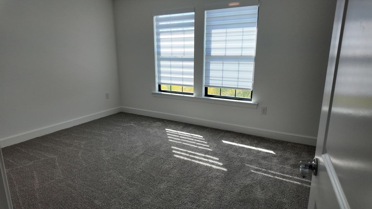 3700 Passion Vine Dr #1 - Photo 6 of 21