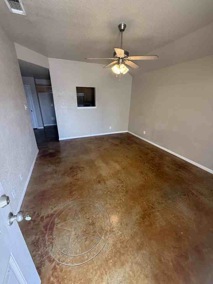 1309 Powder River Dr #B - Photo 2 of 13