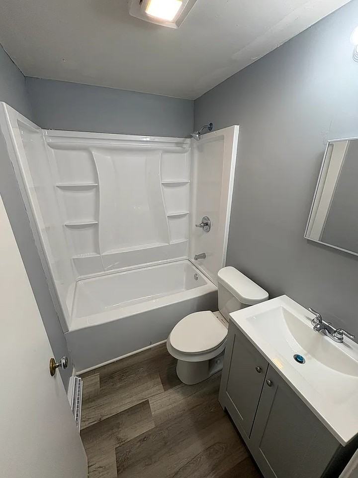 621 9th Street Northwest - Photo 4 of 14