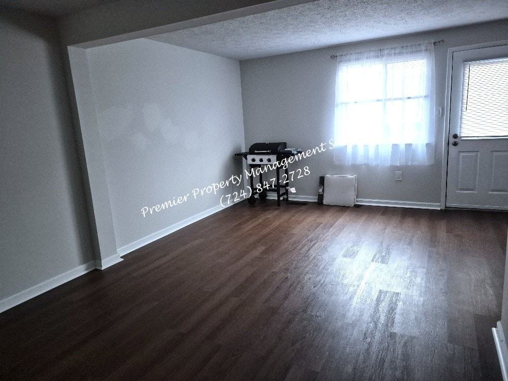 7809 Lafayette Square - Photo 3 of 14