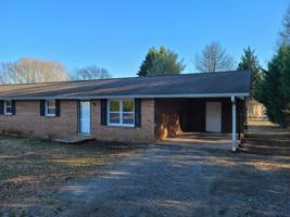 featured image of 3624 33rd Avenue Pl Ne