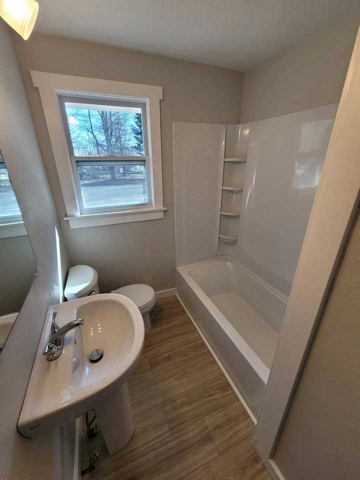 3624 33rd Ave Pl NE - Photo 4 of 6