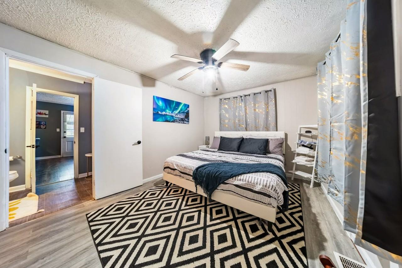 2513 Greenvale Road - Photo 7 of 35