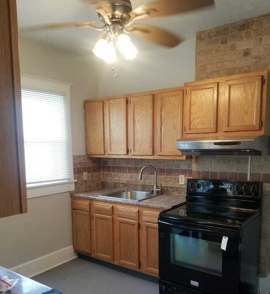 3031 Boulevard Place - Photo 5 of 8