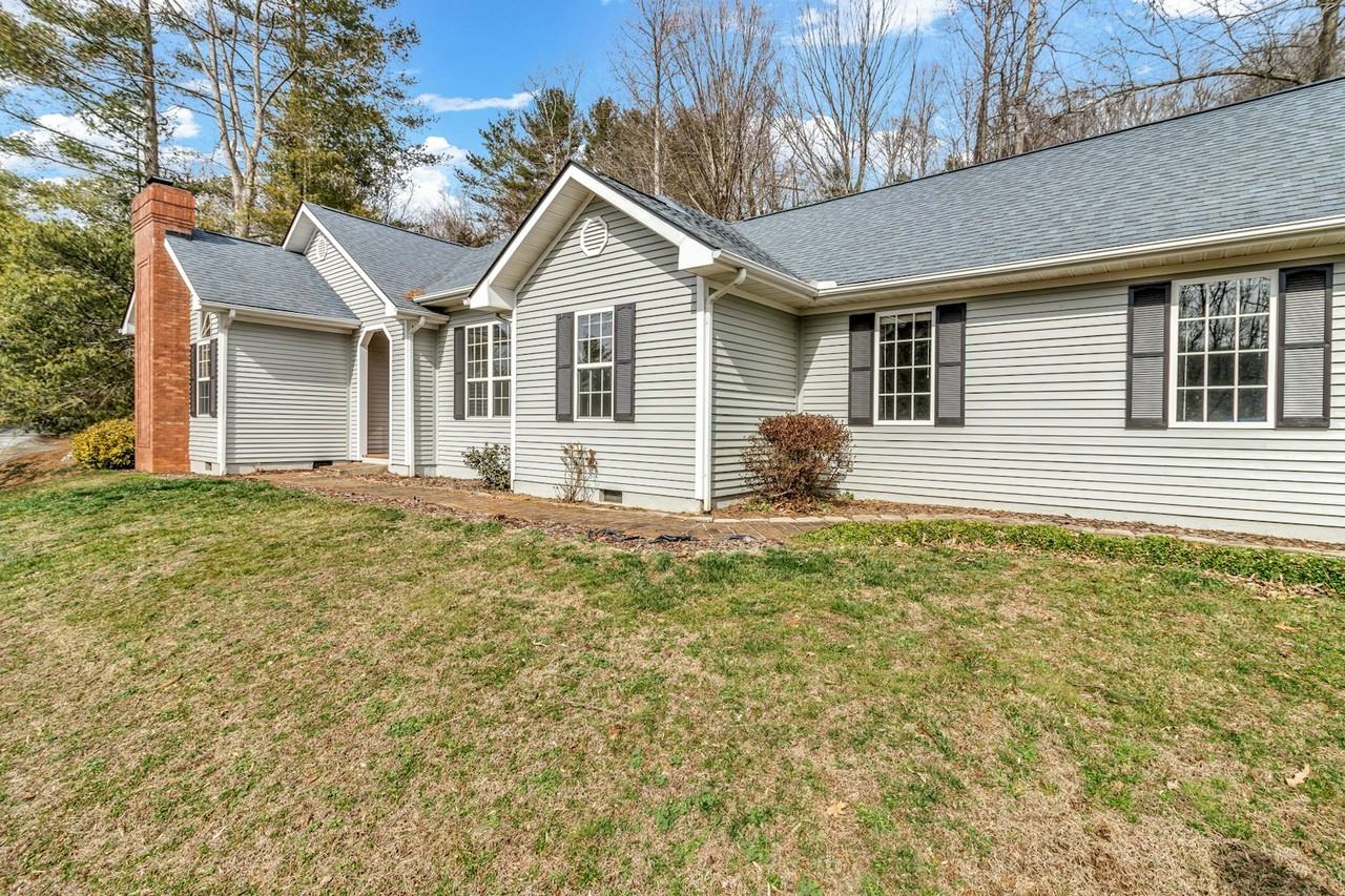 12 Bethel Drive - Photo 2 of 45