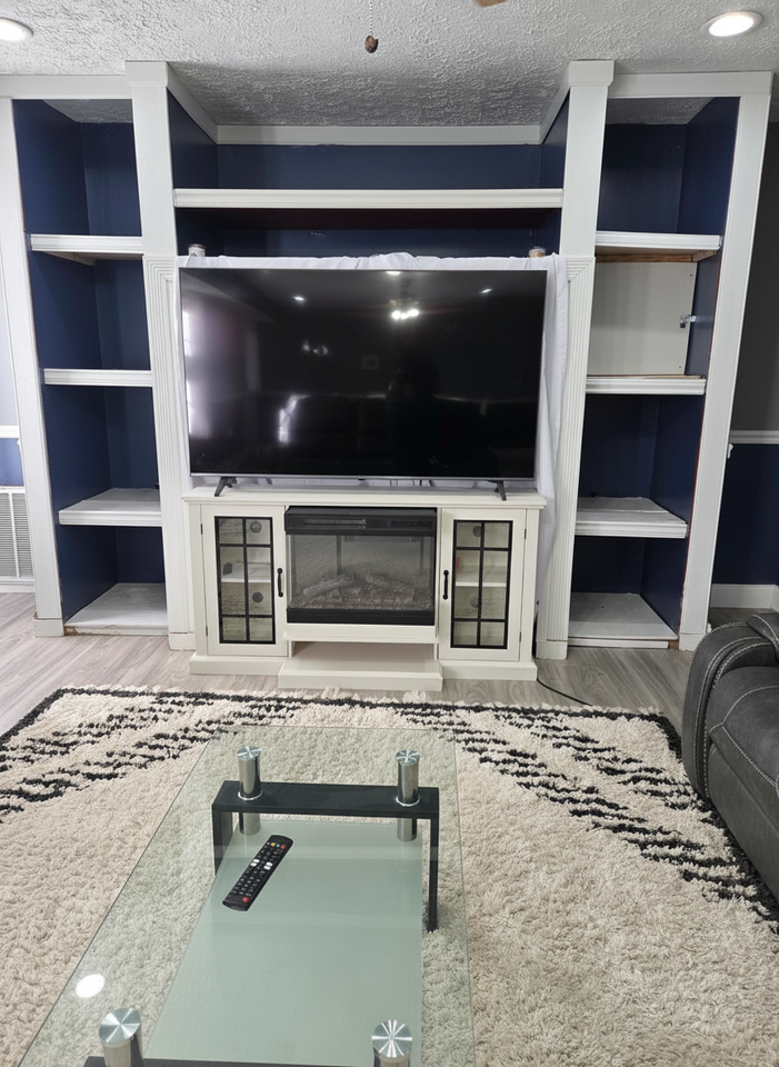 449 Bramlett Way, Unit B - Photo 3 of 12