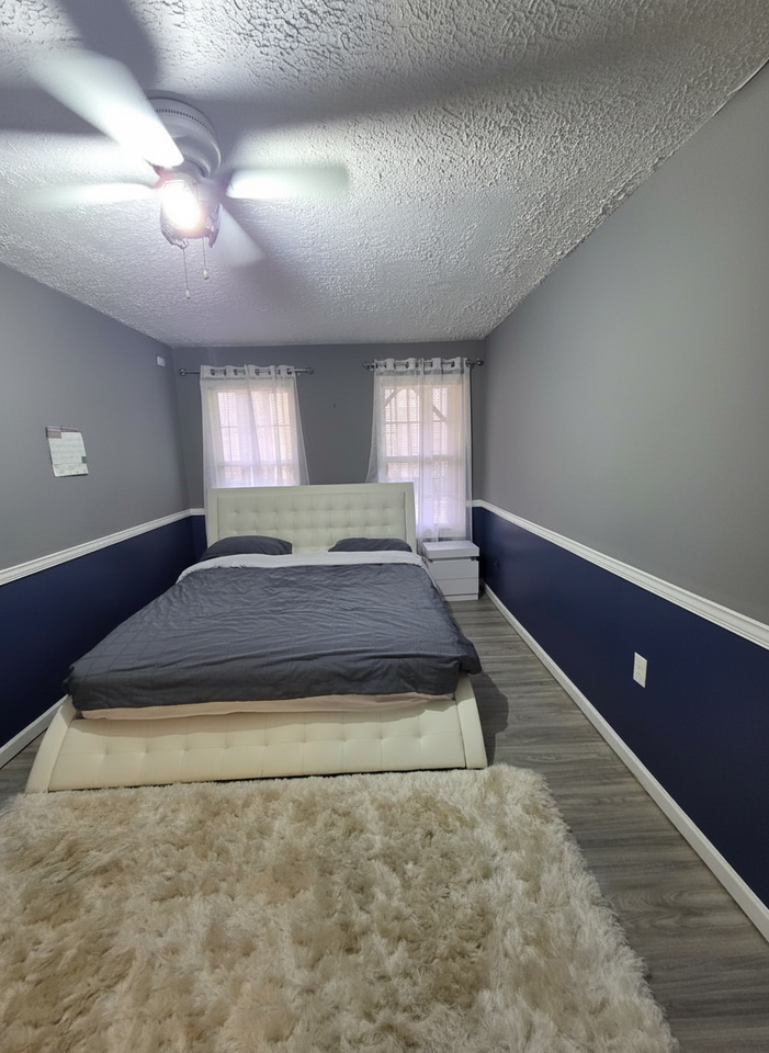 449 Bramlett Way, Unit B - Photo 6 of 12