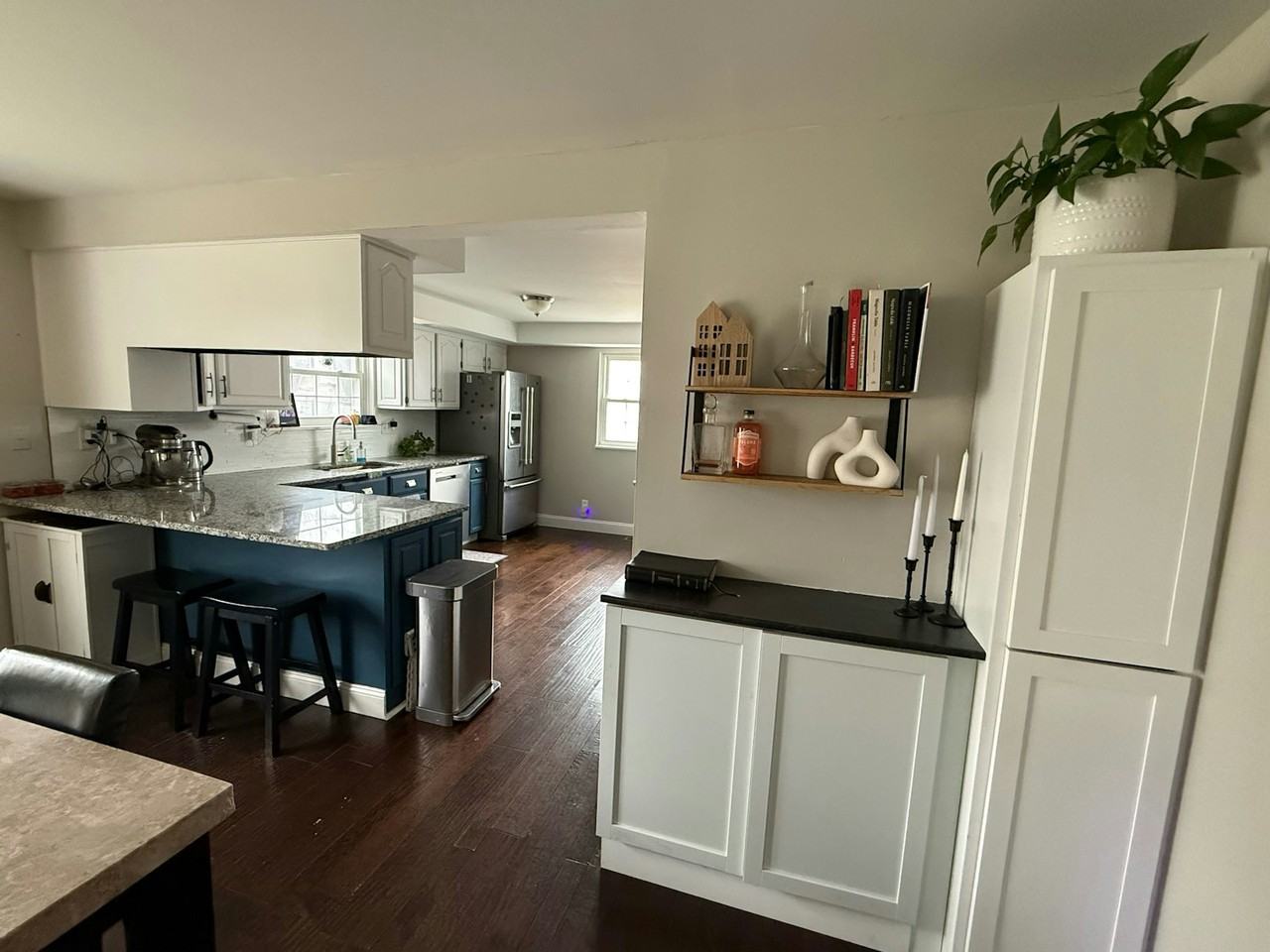 5300 Saum Street - Photo 5 of 18